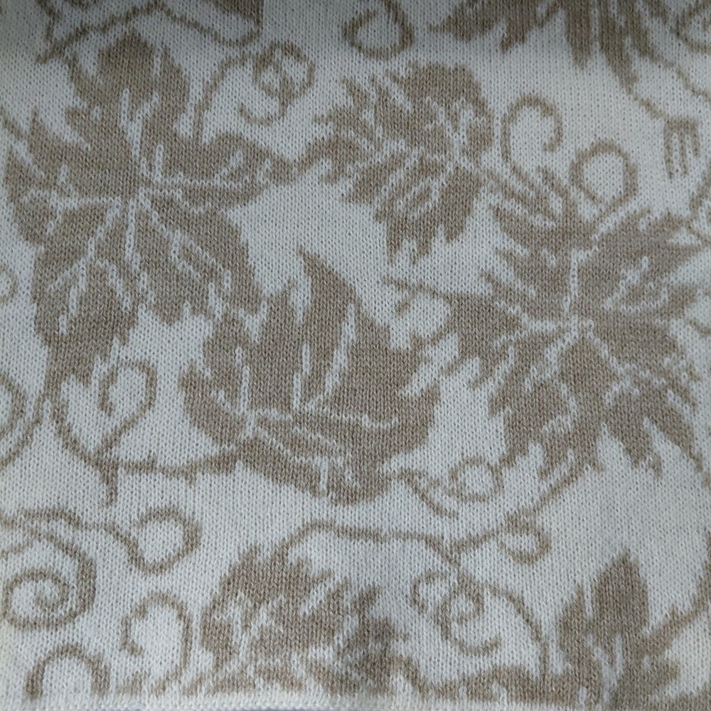 Isotoner Scarf Cozy Beige Cream Leave Vine Wool Warm Botanical Luxury Minimalist - Picture 3 of 4